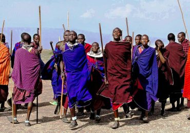 Read more about the article 5 Days Lake Manyara-Serengeti-Ngorongoro-Arusha Safari
